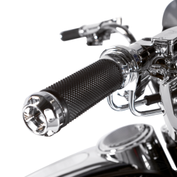 POIGNEES PERFORMANCE MACHINE